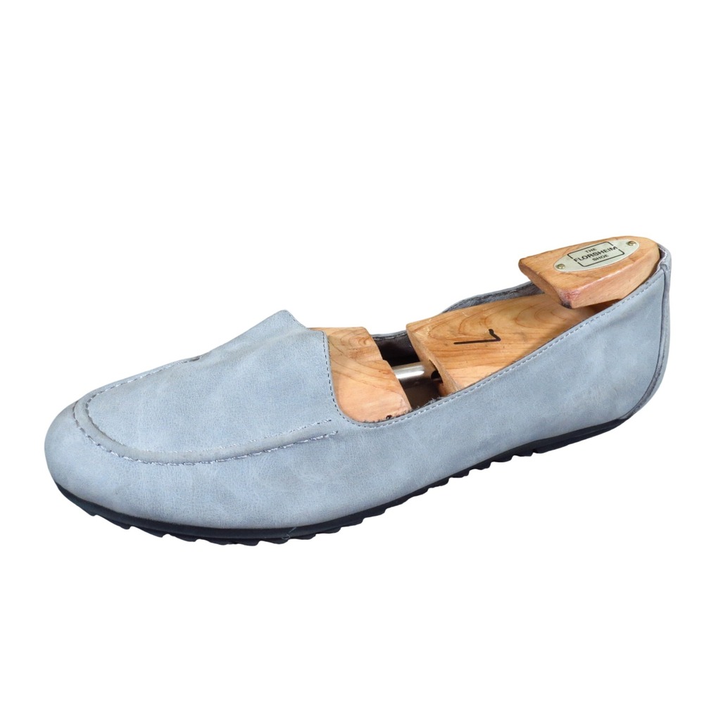 Mountain Sole Lora Women Flat Size 11 Everyday Walking Shoe Grey Faux Suede